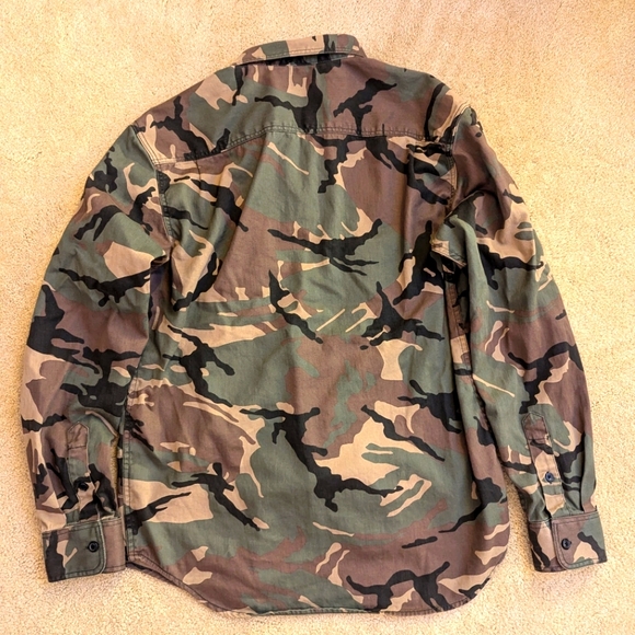 Old Navy Size M Camouflage Flannel Men's - Picture 2 of 3